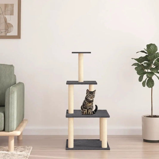 Kratzbaum mit Sisal-Kratzsäulen Dunkelgrau, 111 cm – Katze sitzt auf mittlerer Plattform