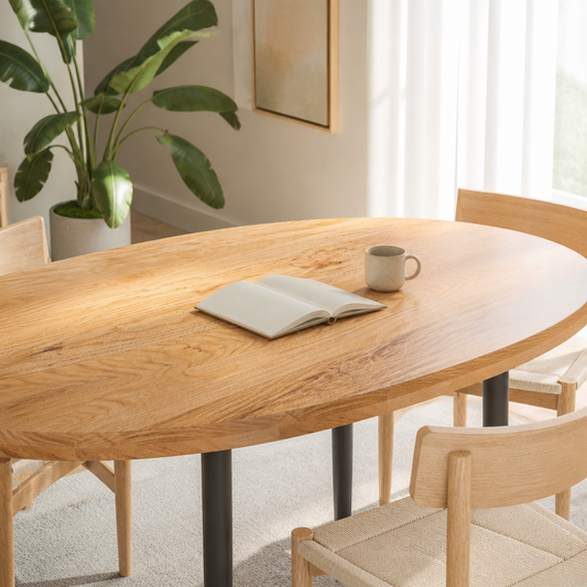 Tischplatte aus Massivholz Eiche, oval 140x60x4 cm.